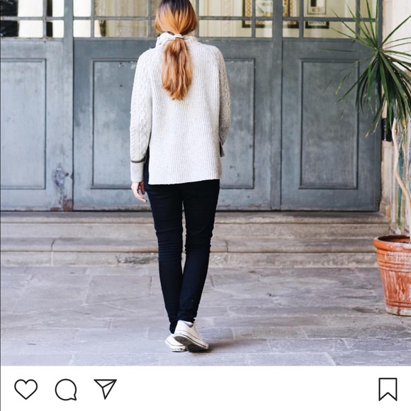 Madewell turtleneck - Picture 2 of 7